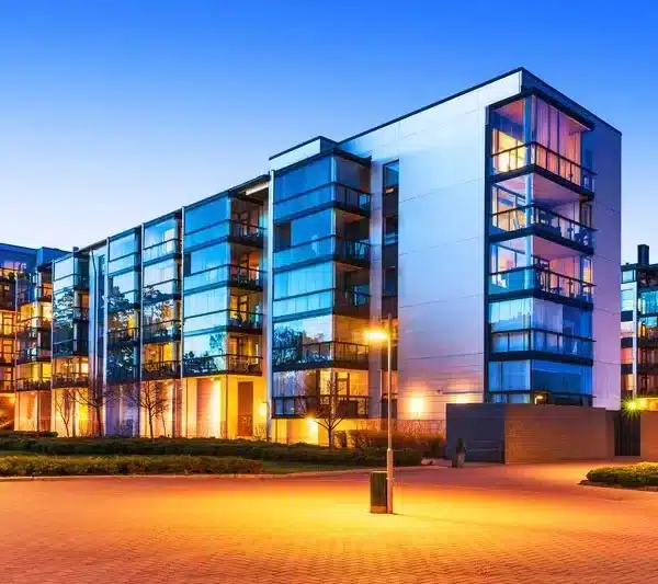 Inversión Inmobiliaria en Grupo: ¿Por qué los Grandes Inversores Inmobiliarios están invirtiendo en Clubes?